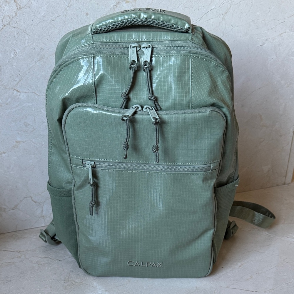 Calpak Terra Laptop in Juniper - NEW condition